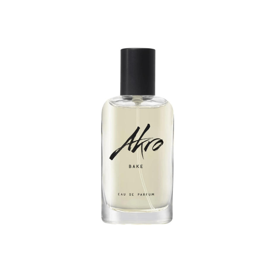Bottle of Bake perfume by Akro, 30 ml, a unisex gourmand fragrance with notes of freshly baked cake, vanilla and sugar, on a warm, mouth-watering background.