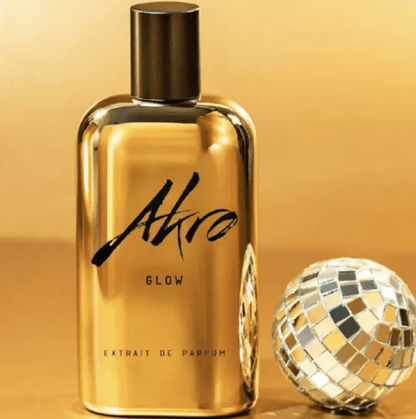 Bottiglia di profumo Glow di Akro da 100 ml.