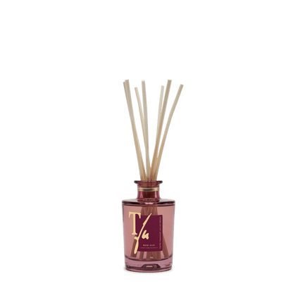 Rose Oud reed diffuser Teatro Fragranze Uniche